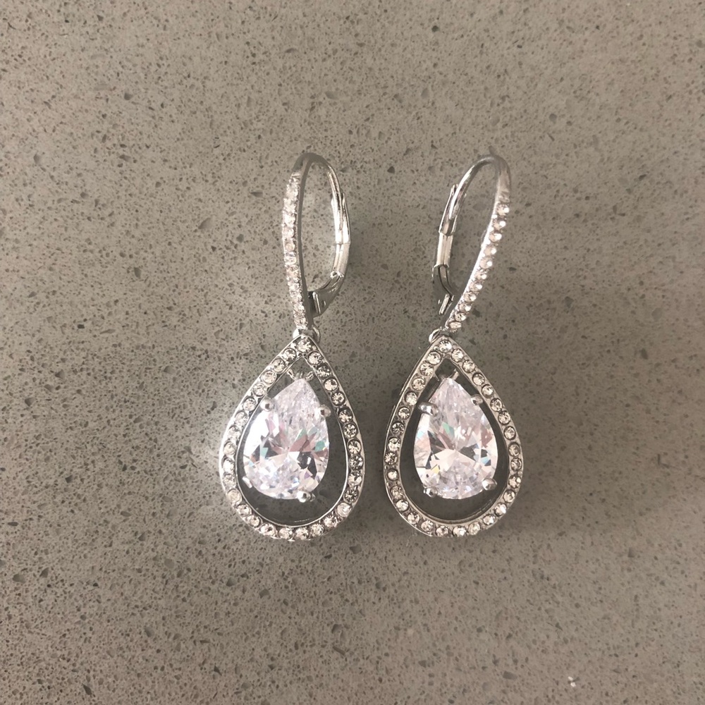 Teardrop diamond earrings